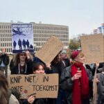 “Universiteit in opstand” luidt noodklok