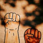 La droitisation de l’école s’accélère. La résistance aussi !